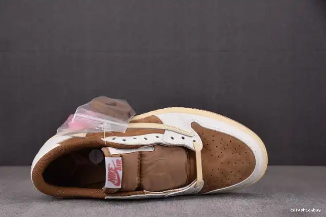 OG AJ x 1 Low SP DM7866-106 Travis Scott 0705